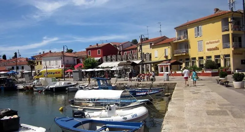 Riva Beach View 1 Novigrad Istria 0*,